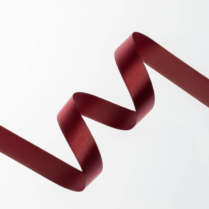 ΚΟΡΔΕΛΑ SATIN ΜΙΑΣ ΟΨΗΣ ΜΕ ΟΥΓΙΑ  15ΜΜ BURGUNDY - Image 1